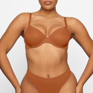 Skims WEIGHTLESS DEMI BRA | BRONZE 36 / D